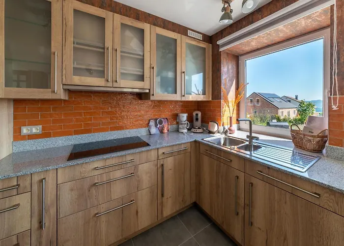 Casa vacanze Roomy Getaway Near F1