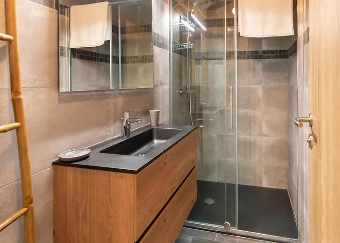 Casa vacanze Roomy Getaway Near F1 *