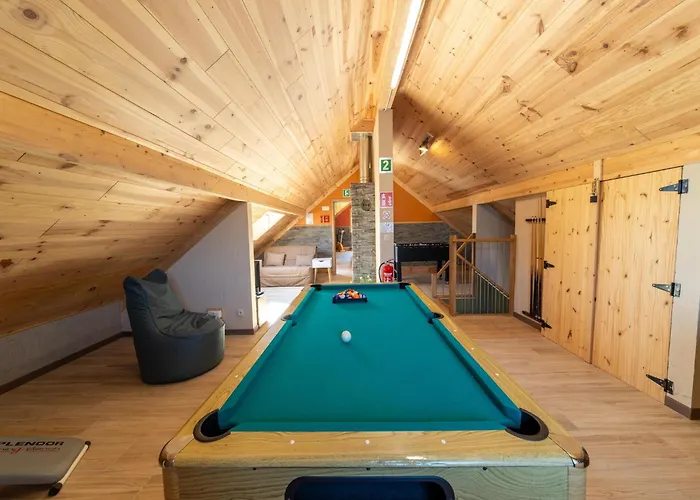 Roomy Getaway Near F1