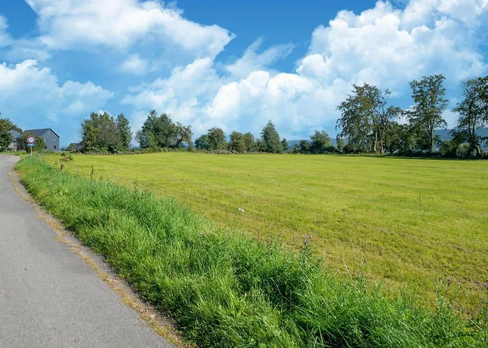 Roomy Getaway Near F1 Stavelot